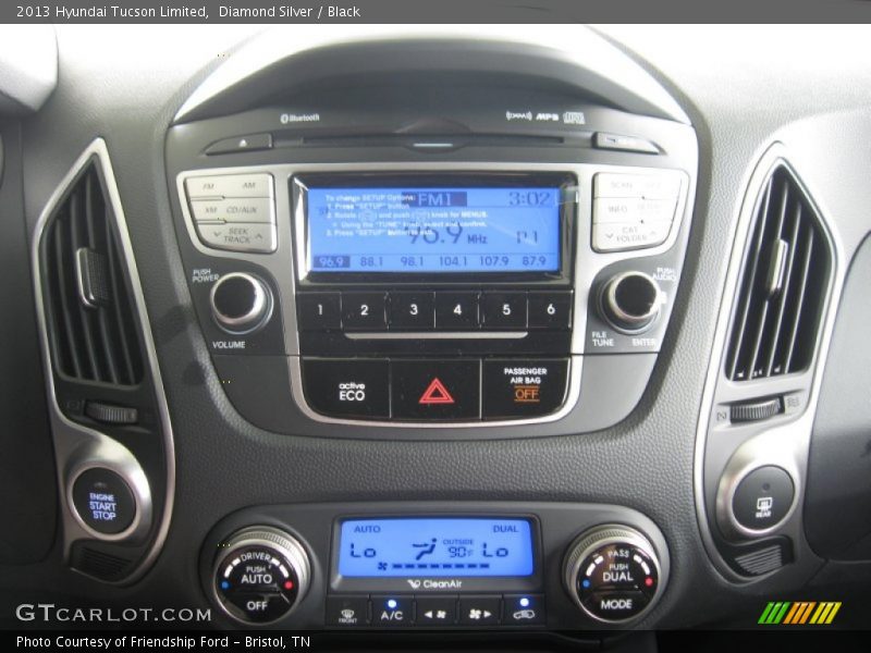 Diamond Silver / Black 2013 Hyundai Tucson Limited