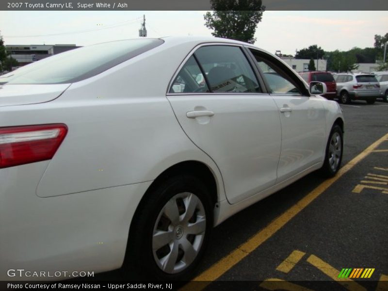Super White / Ash 2007 Toyota Camry LE
