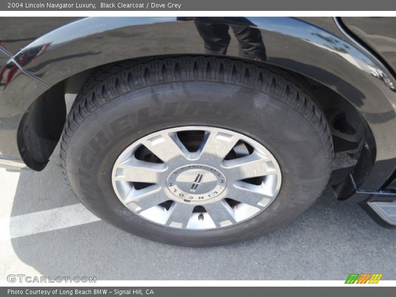 Black Clearcoat / Dove Grey 2004 Lincoln Navigator Luxury