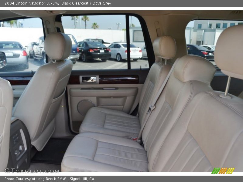 Black Clearcoat / Dove Grey 2004 Lincoln Navigator Luxury