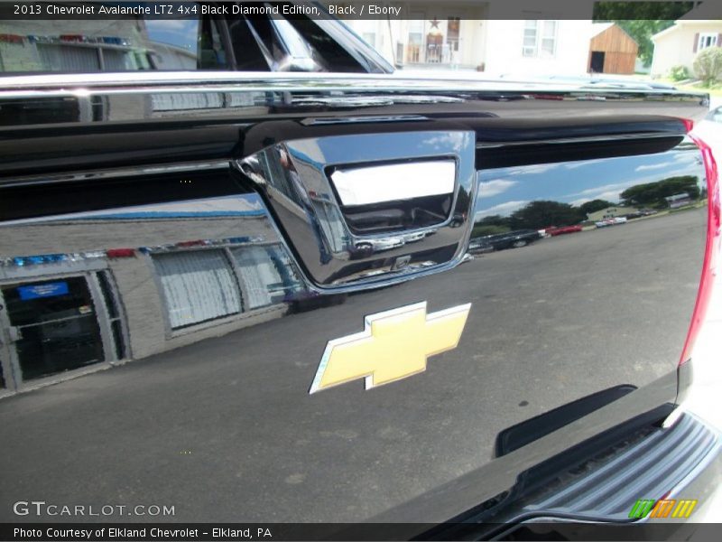 Black / Ebony 2013 Chevrolet Avalanche LTZ 4x4 Black Diamond Edition
