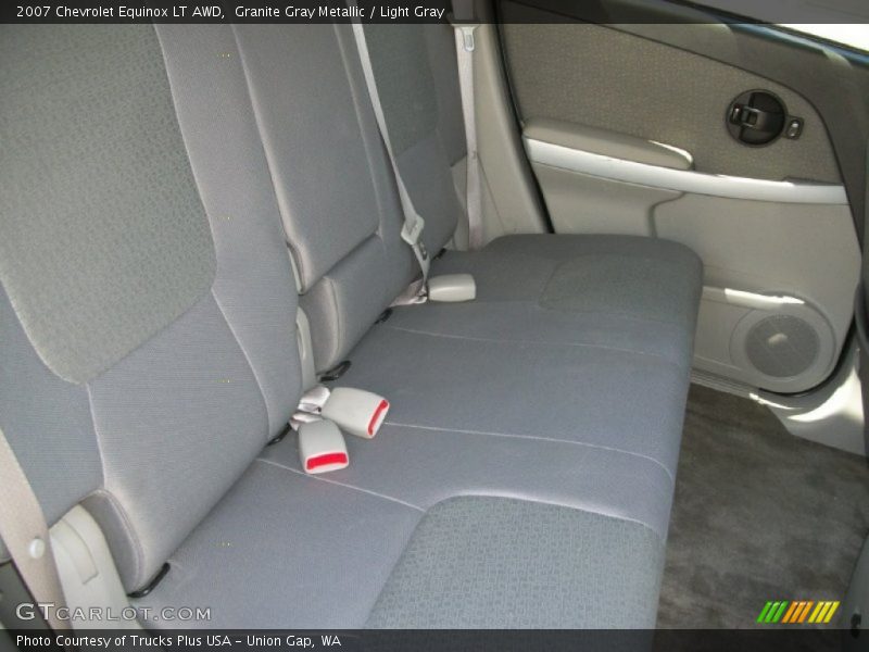 Granite Gray Metallic / Light Gray 2007 Chevrolet Equinox LT AWD