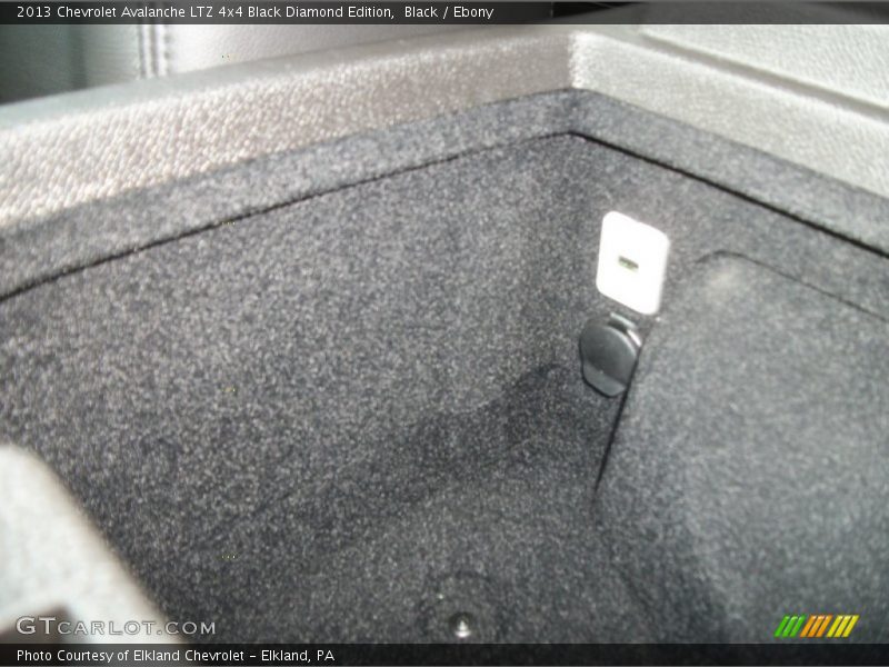 Black / Ebony 2013 Chevrolet Avalanche LTZ 4x4 Black Diamond Edition
