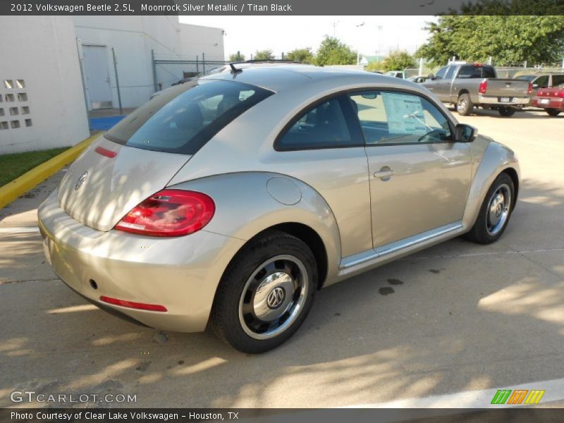 Moonrock Silver Metallic / Titan Black 2012 Volkswagen Beetle 2.5L