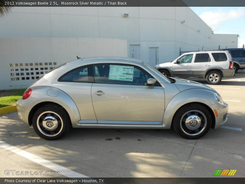 Moonrock Silver Metallic / Titan Black 2012 Volkswagen Beetle 2.5L