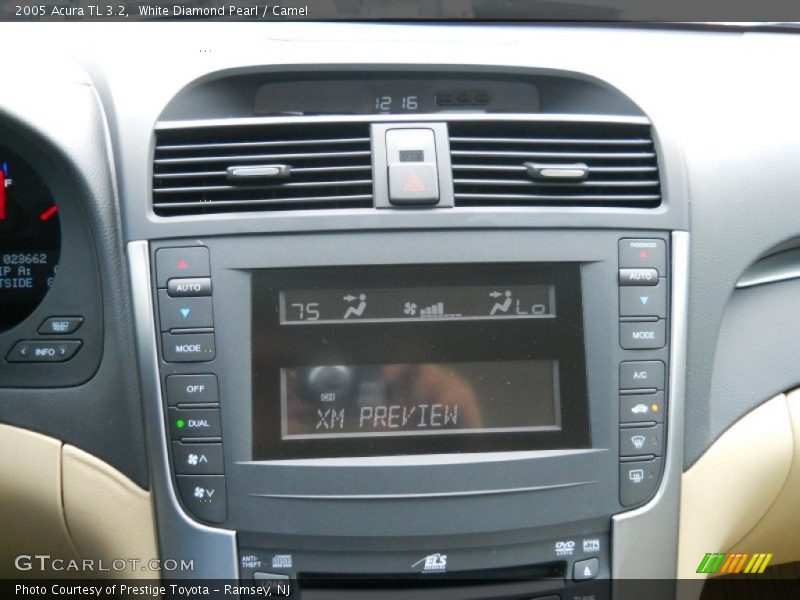 White Diamond Pearl / Camel 2005 Acura TL 3.2