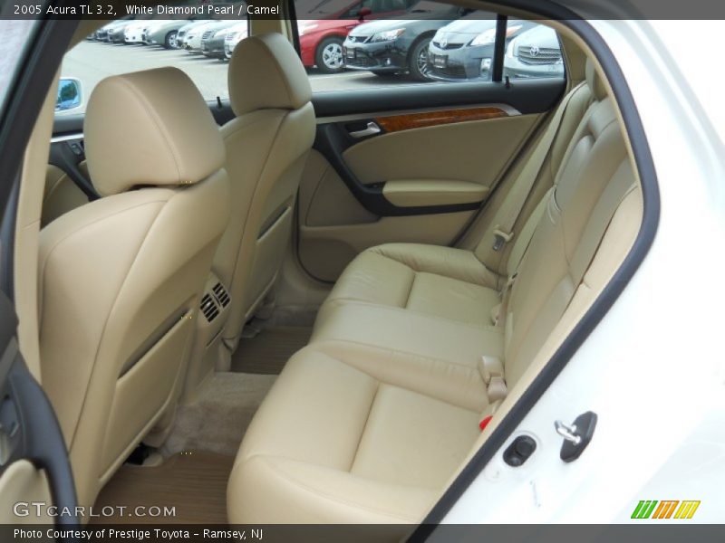 White Diamond Pearl / Camel 2005 Acura TL 3.2