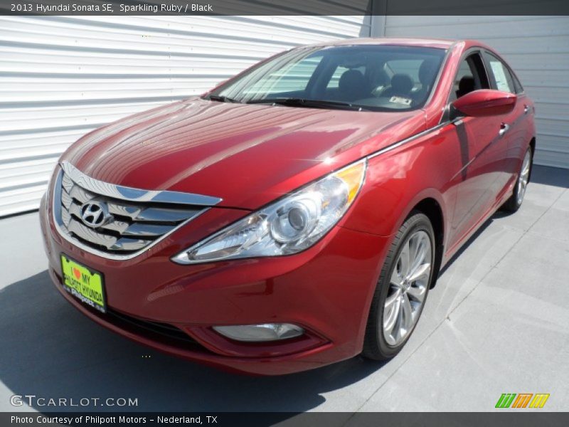 Sparkling Ruby / Black 2013 Hyundai Sonata SE