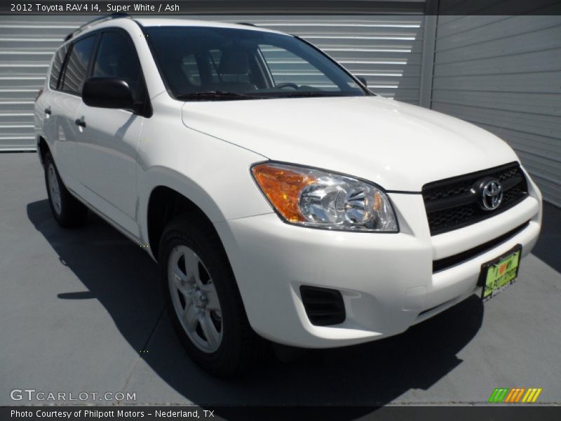 Super White / Ash 2012 Toyota RAV4 I4