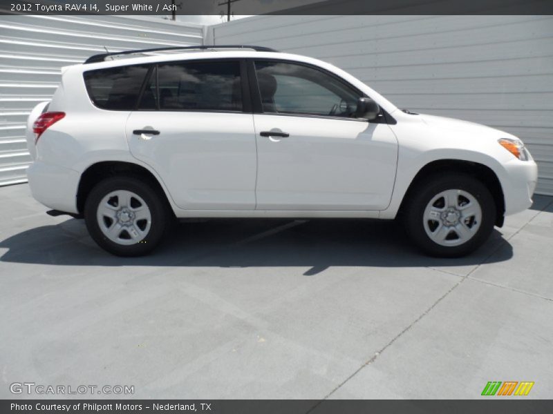 Super White / Ash 2012 Toyota RAV4 I4