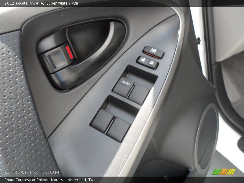 Super White / Ash 2012 Toyota RAV4 I4