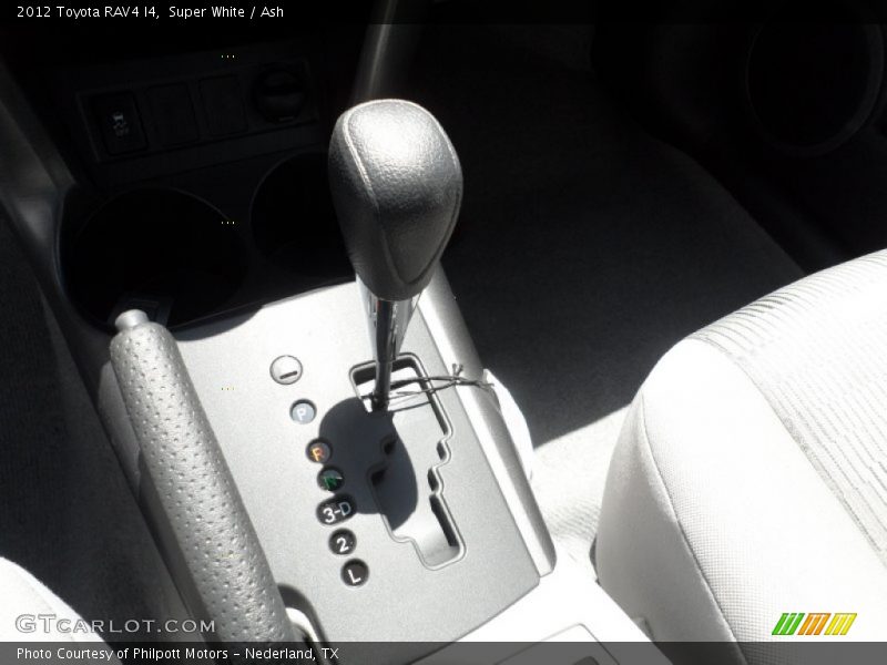 Super White / Ash 2012 Toyota RAV4 I4