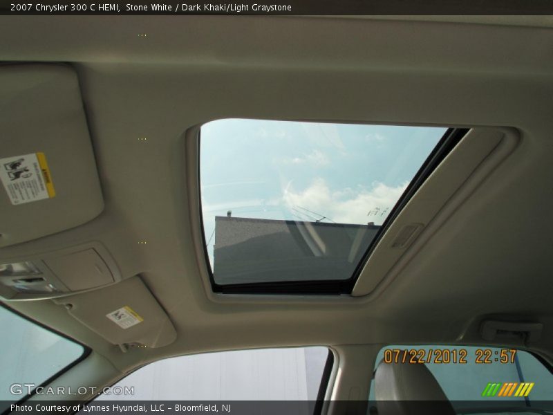 Stone White / Dark Khaki/Light Graystone 2007 Chrysler 300 C HEMI