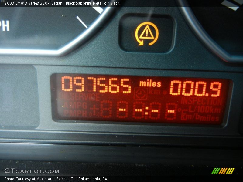Black Sapphire Metallic / Black 2003 BMW 3 Series 330xi Sedan