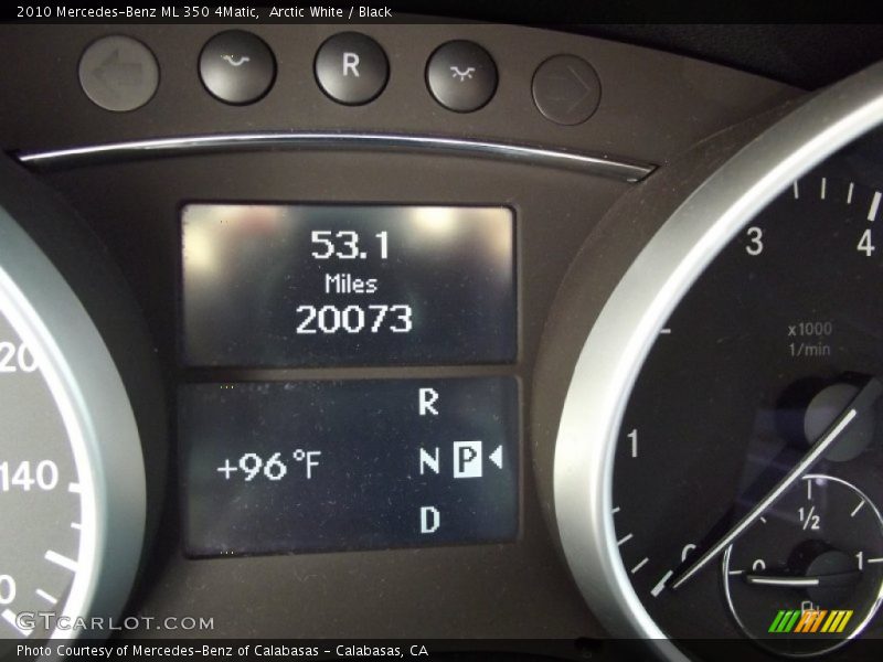 Arctic White / Black 2010 Mercedes-Benz ML 350 4Matic