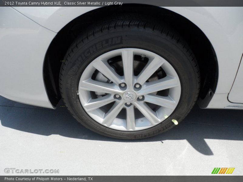 Classic Silver Metallic / Light Gray 2012 Toyota Camry Hybrid XLE