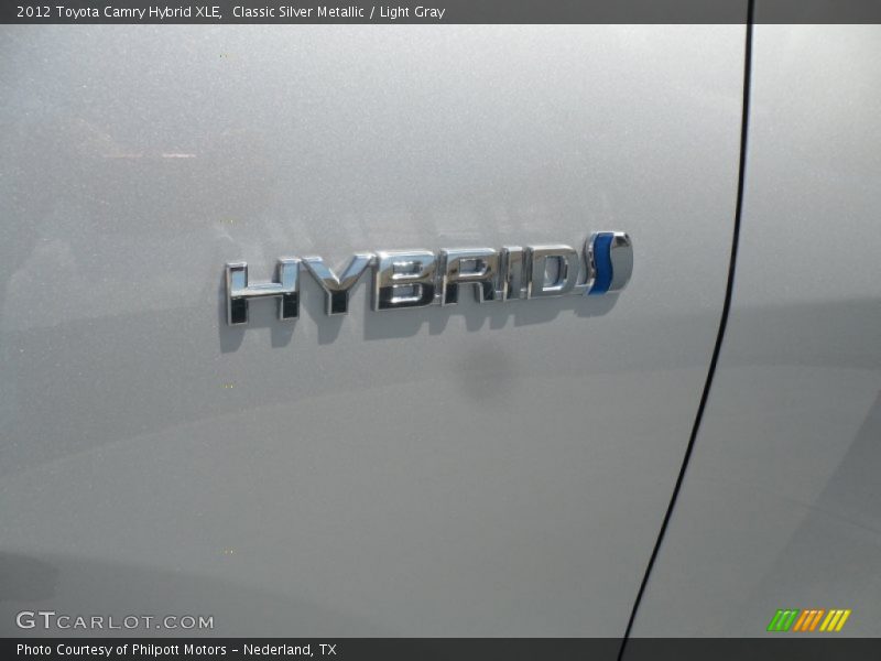 Classic Silver Metallic / Light Gray 2012 Toyota Camry Hybrid XLE