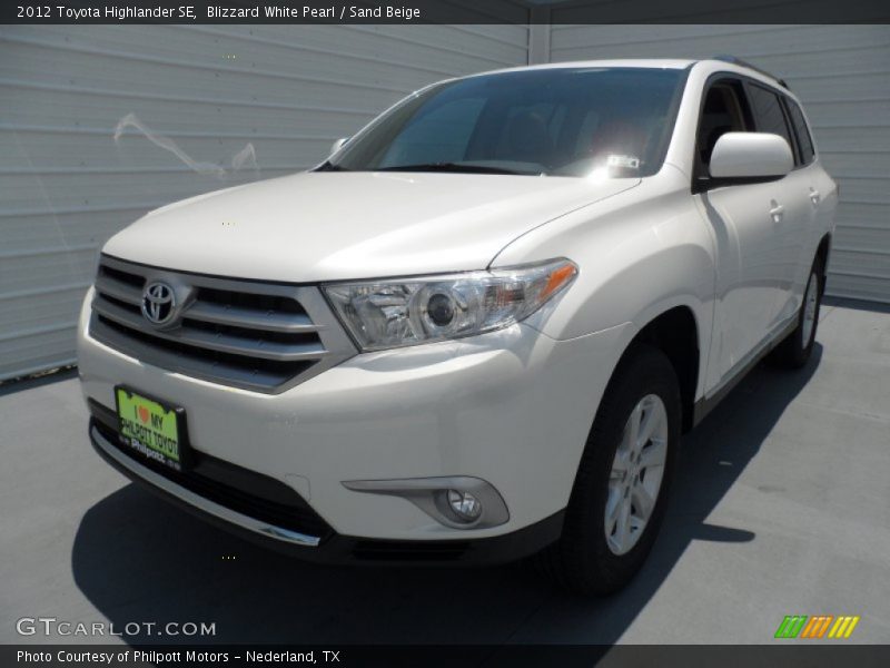 Blizzard White Pearl / Sand Beige 2012 Toyota Highlander SE