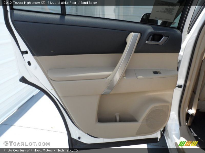 Blizzard White Pearl / Sand Beige 2012 Toyota Highlander SE