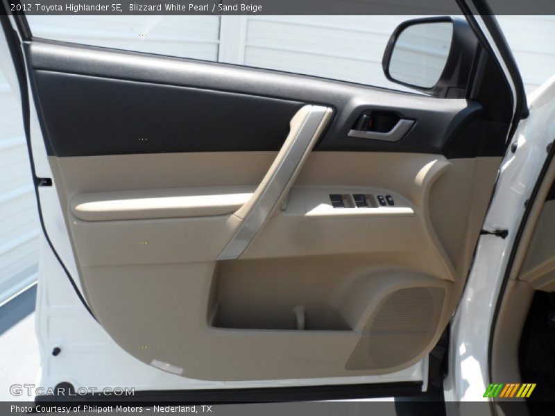 Blizzard White Pearl / Sand Beige 2012 Toyota Highlander SE