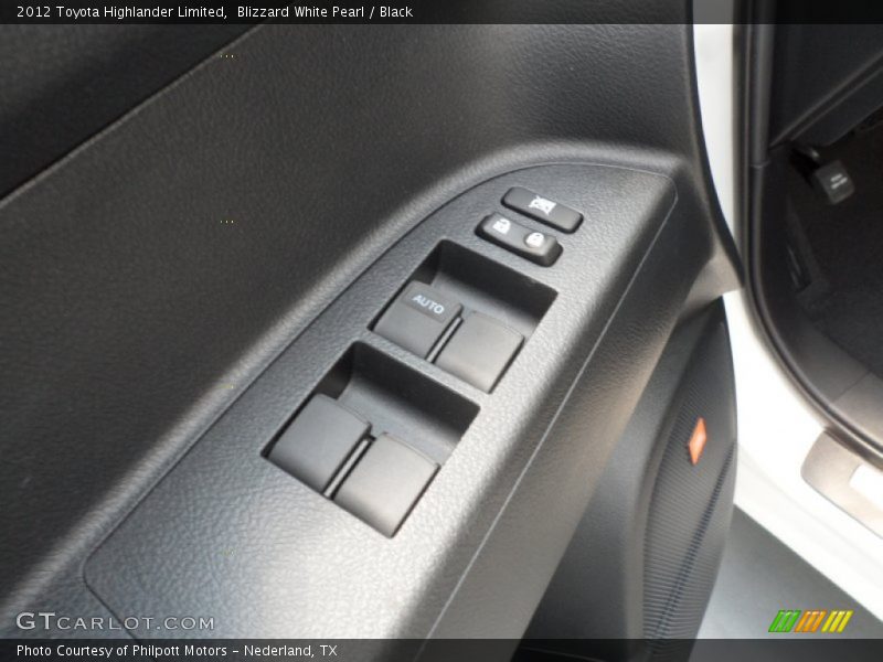Blizzard White Pearl / Black 2012 Toyota Highlander Limited