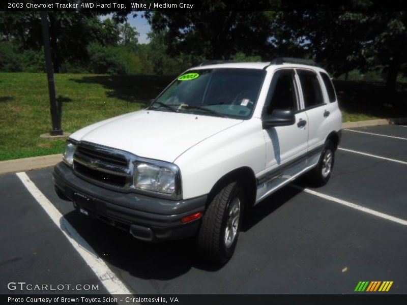 White / Medium Gray 2003 Chevrolet Tracker 4WD Hard Top