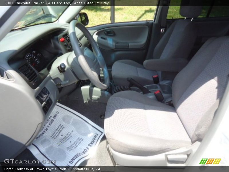 White / Medium Gray 2003 Chevrolet Tracker 4WD Hard Top