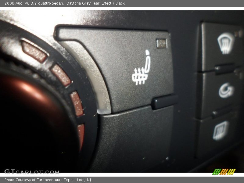 Controls of 2008 A6 3.2 quattro Sedan