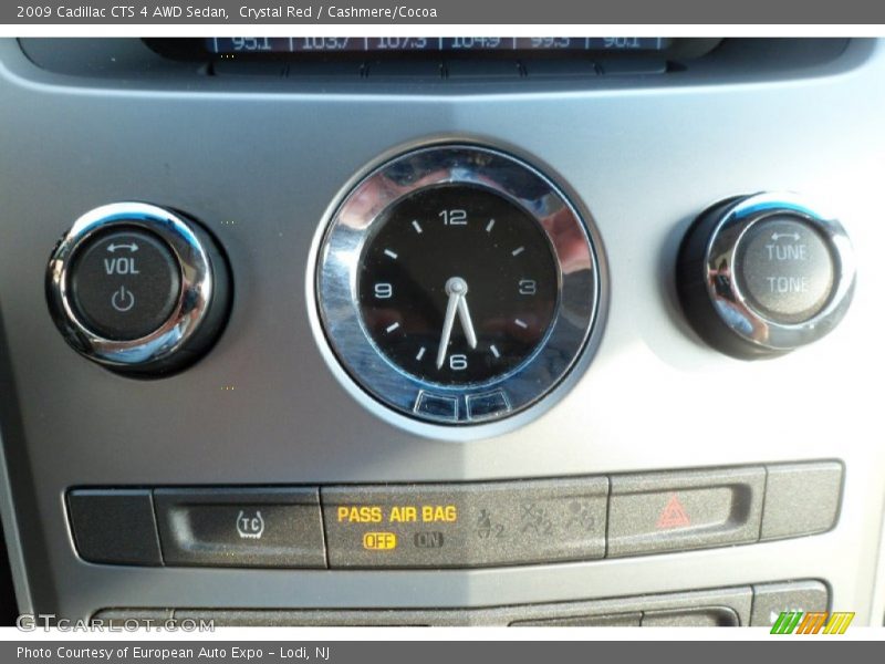 Controls of 2009 CTS 4 AWD Sedan