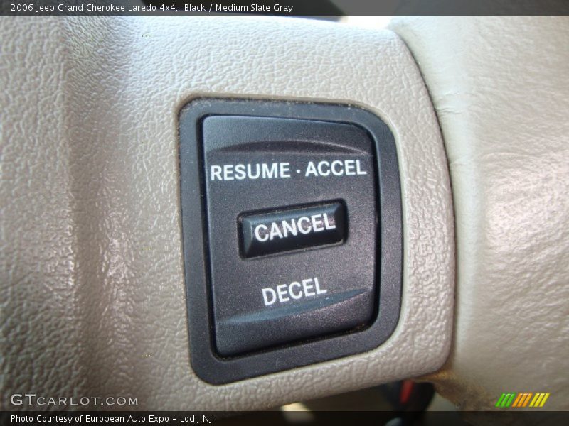 Black / Medium Slate Gray 2006 Jeep Grand Cherokee Laredo 4x4
