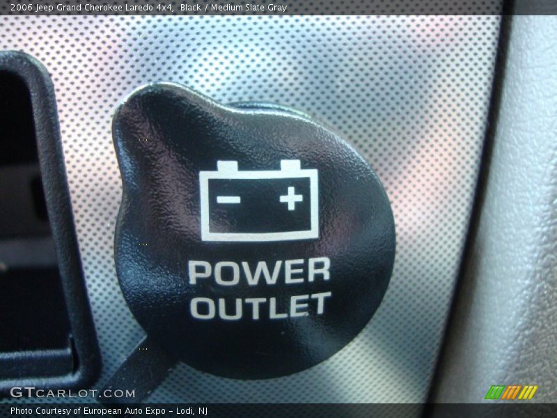 Black / Medium Slate Gray 2006 Jeep Grand Cherokee Laredo 4x4