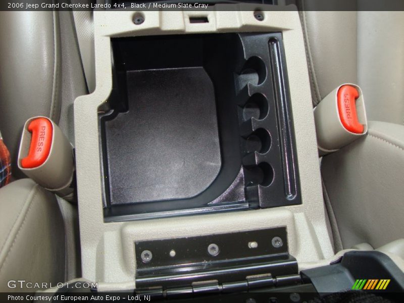 Black / Medium Slate Gray 2006 Jeep Grand Cherokee Laredo 4x4