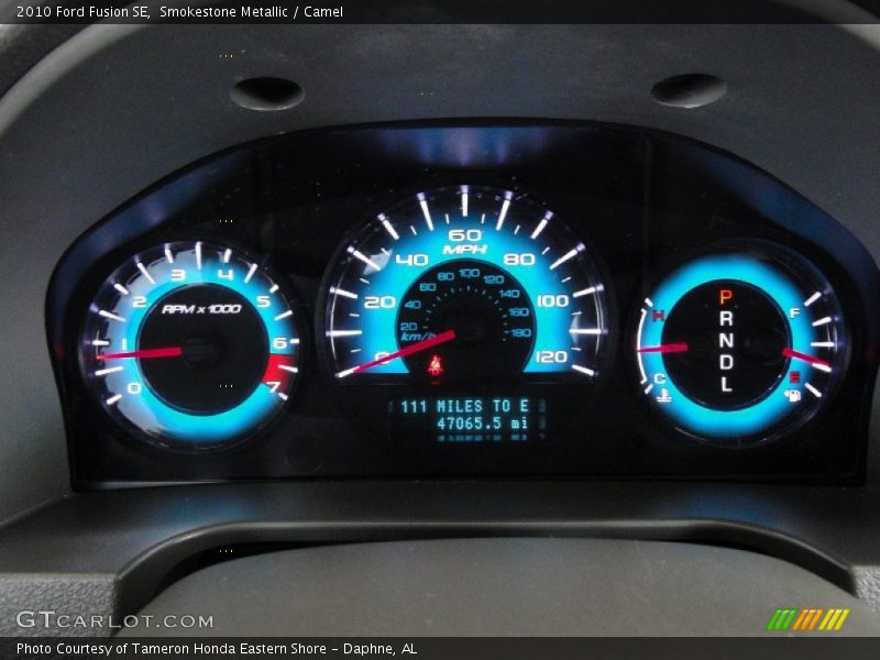 Smokestone Metallic / Camel 2010 Ford Fusion SE