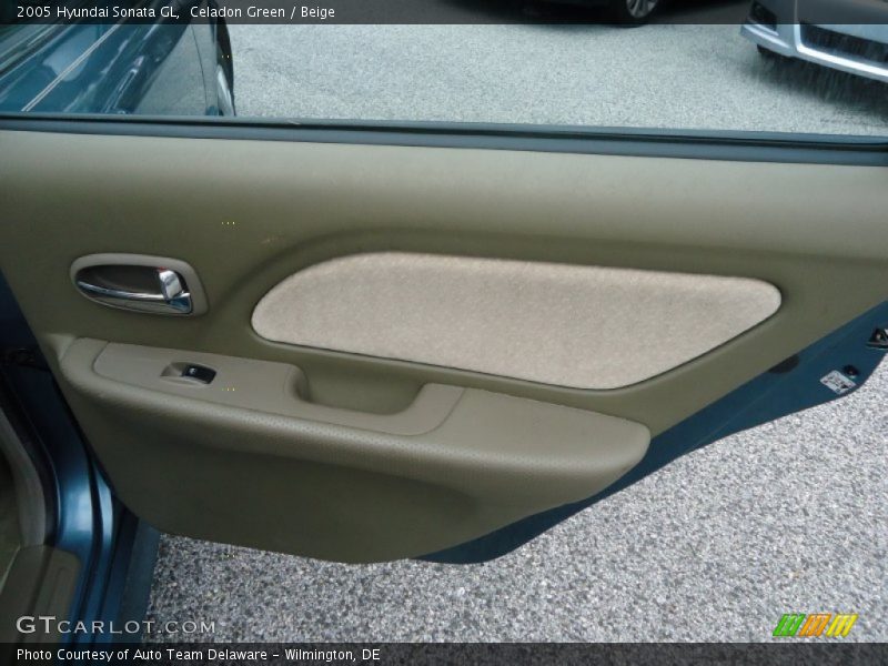 Celadon Green / Beige 2005 Hyundai Sonata GL