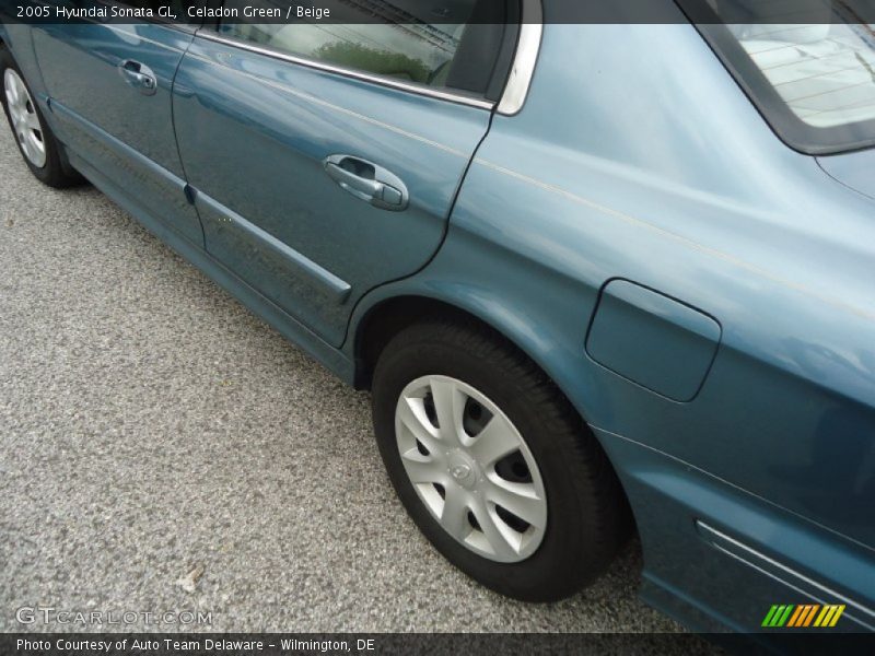 Celadon Green / Beige 2005 Hyundai Sonata GL