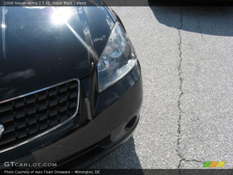 Super Black / Blond 2006 Nissan Altima 3.5 SE