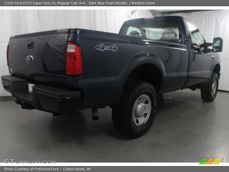 Dark Blue Pearl Metallic / Medium Stone 2009 Ford F250 Super Duty XL Regular Cab 4x4