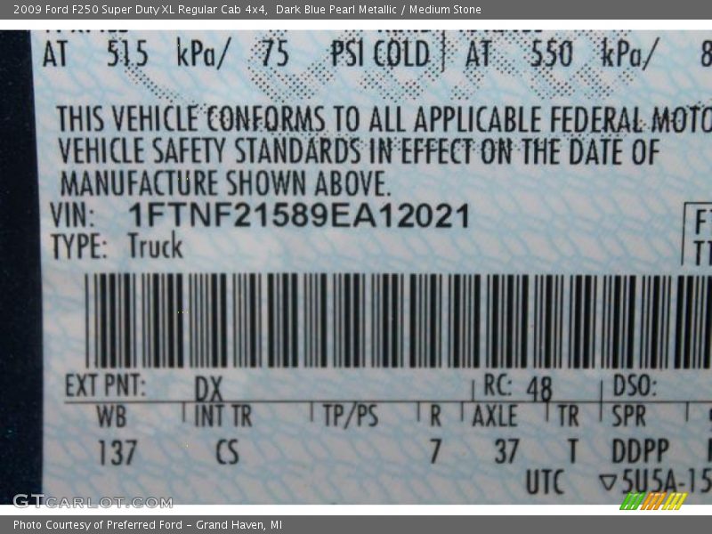 Dark Blue Pearl Metallic / Medium Stone 2009 Ford F250 Super Duty XL Regular Cab 4x4