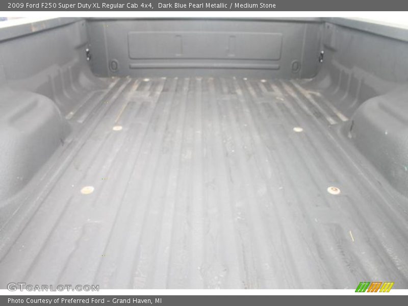 Dark Blue Pearl Metallic / Medium Stone 2009 Ford F250 Super Duty XL Regular Cab 4x4