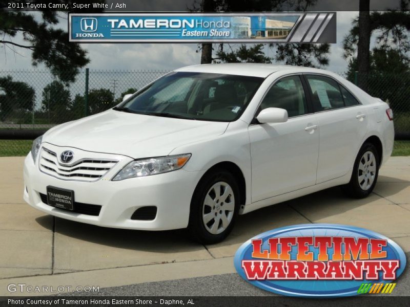 Super White / Ash 2011 Toyota Camry