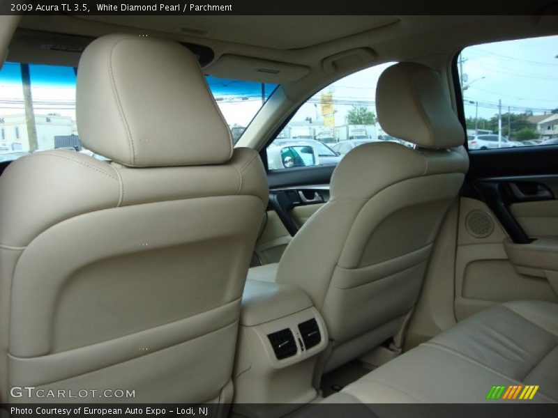 White Diamond Pearl / Parchment 2009 Acura TL 3.5