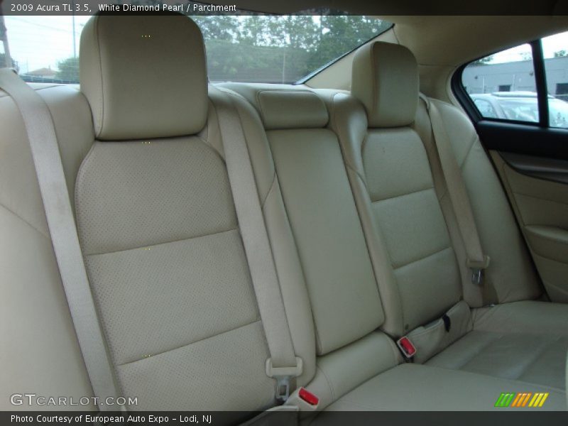 White Diamond Pearl / Parchment 2009 Acura TL 3.5