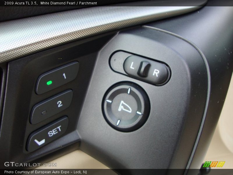 White Diamond Pearl / Parchment 2009 Acura TL 3.5
