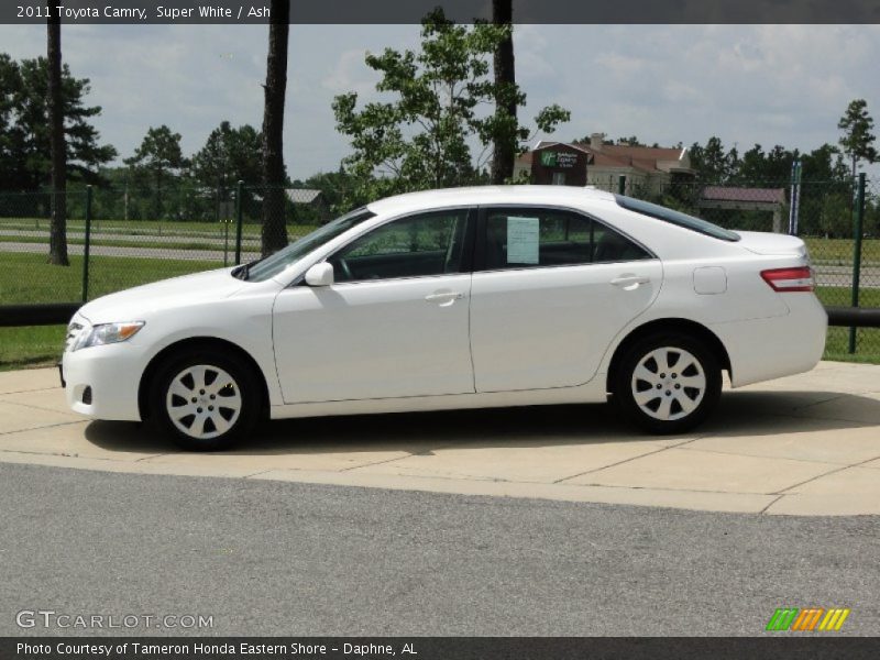 Super White / Ash 2011 Toyota Camry