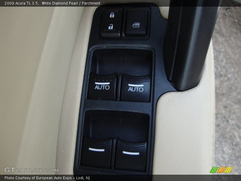 White Diamond Pearl / Parchment 2009 Acura TL 3.5
