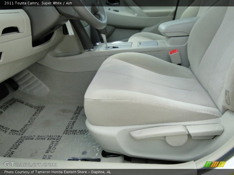 Super White / Ash 2011 Toyota Camry