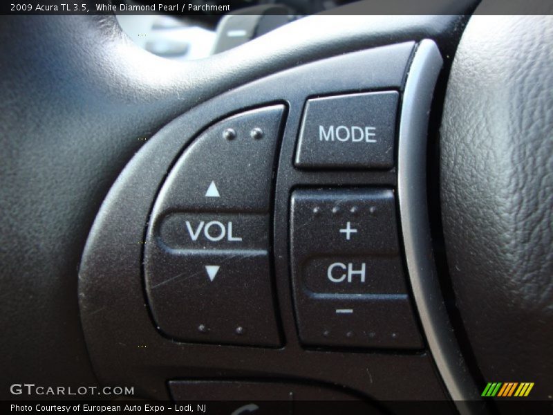 White Diamond Pearl / Parchment 2009 Acura TL 3.5
