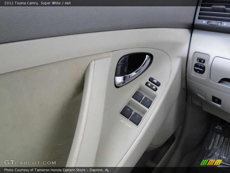 Super White / Ash 2011 Toyota Camry