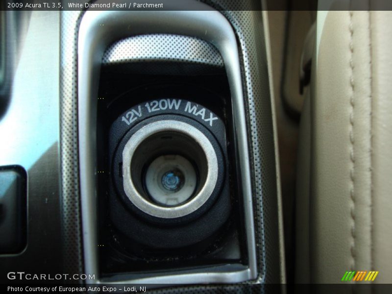 White Diamond Pearl / Parchment 2009 Acura TL 3.5