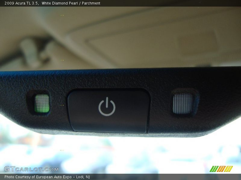 White Diamond Pearl / Parchment 2009 Acura TL 3.5